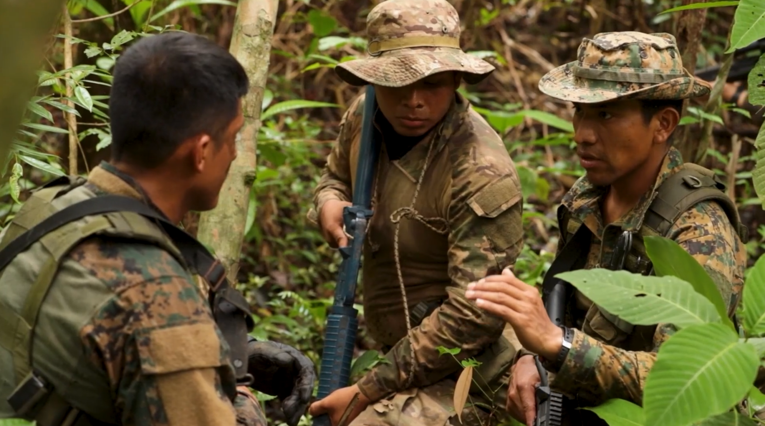 Members of the United States Military and Panamanian security services participate in the Combined Jungle Operations Training Course at Base Aeronaval Cristóbal Colón, Panamá, Nov. 28 - Dec. 13, 2025. U.S. Southern Command is focused on increasing partner nation capacity and interoperability in the region and reflects the United States’ enduring promise of friendship, partnership, and solidarity with the Panamanian people. (U.S. Army video by Spc. Richard Morgan.) 